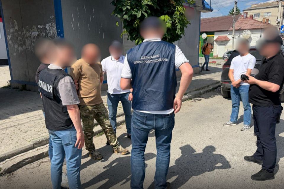 Підполковник ТЦК отримав $2500 за зняття  з розшуку. Як покарав його суд?