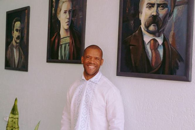 ÐÑÐ´ÐµÐ¾ Ð´Ð½Ñ: Ð¢ÐµÑÐ½Ð¾Ð¿ÑÐ»ÑÑÑÐºÐ¸Ð¹ ÑÑÑÐ´ÐµÐ½Ñ ÑÐ· ÐÑÐ°Ð·Ð¸Ð»ÑÑ Ð Ð¾Ð¶ÐµÑÑÐ¾ ÐÐµÐ»Ð»Ð¾ Ñ Ð²Ð¸ÑÐ¸Ð²Ð°Ð½ÑÑ ÑÐ¸ÑÐ°Ñ "ÐÐ°Ð¿Ð¾Ð²ÑÑ" Ð¨ÐµÐ²ÑÐµÐ½ÐºÐ°