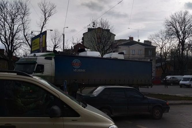 ÐÐ° ÐÐ±Ð°ÑÐ°Ð·ÑÐºÑÐ¹ Ð·Ð°ÑÐ¾ÑÐ¸: Ð²Ð°Ð½ÑÐ°Ð¶ÑÐ²ÐºÐ° Ð¿ÐµÑÐµÐ²Ð¸ÑÐ¸Ð»Ð° Ð¼Ð°ÐºÑÐ¸Ð¼Ð°Ð»ÑÐ½Ñ Ð²Ð¸ÑÐ¾ÑÑ Ñ Ð²'ÑÑÐ°Ð»Ð° Ð² ÑÑÐ¾Ð»ÐµÐ¹Ð±ÑÑÐ½Ñ Ð»ÑÐ½ÑÑ