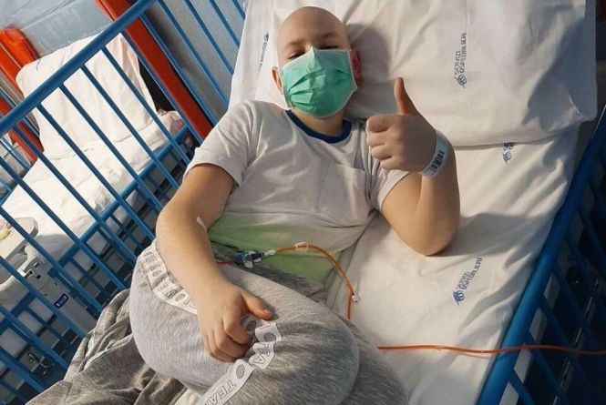 «Італійські лікарі виставили рахунок  на 80 000 євро»: 14-річний Артем бореться з лімфомою