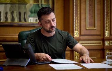 Зеленський підписав закон про відновлення повноважень НАБУ та САП