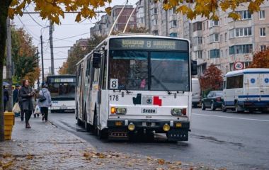 Тимчасово не курсують тролейбуси до масиву «Сонячний»