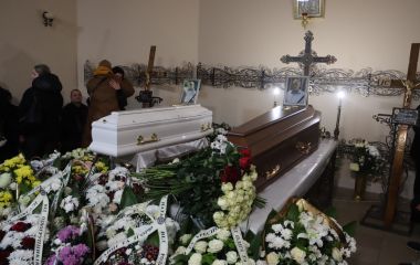 Не можуть повірити, що вони більше не з нами. Тернополяни прощаються з Оксаною Цяпало та Ігорем Неспляком