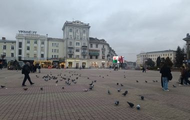 Після зустрічі із блогером на Театральному майдані 12-річна дитина потрапила до лікарні