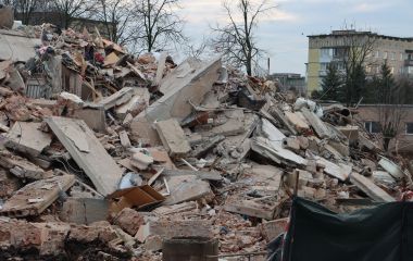 У Тернополі знесли будинок на Стуса, пошкоджений ракетним ударом