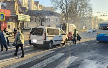 На Острозького ДТП: потерпілу забрала швидка (ОНОВЛЮЄТЬСЯ)