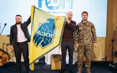 Переможці «Народного Бренду-2025» зібрали мільйон для бійців АЗОВу. Долучайтесь і ви