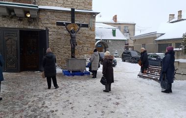 У тернопільських церквах освятили воду та провели служби на Водохреще