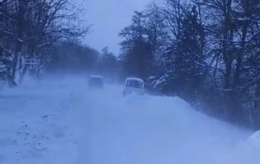 У Гаях Шевченківських снігу до двох метрів — люди не пішли на роботу через замети