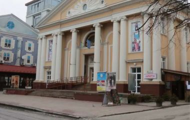 Для «Перемоги» в Тернополі задумали невід’ємні поліпшення. А роботу планують доручити родині Заставних