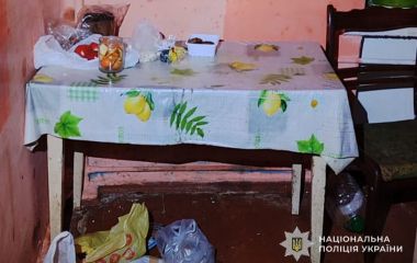 13 ножових поранень: у Тернополі жінку підозрюють у вбивстві 26-річного співмешканця