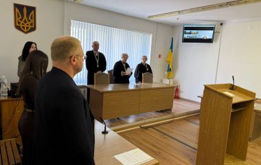 Матері, яка задушила 4-річного сина з інвалідністю, «світило» довічне. Що вирішив суд