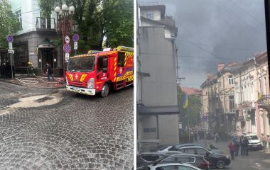 У центрі Тернополя пожежа в будівлі (оновлюється)