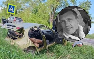 Помер водій, який травмувався в аварії неподалік Струсова. 9-річний син і дружина в лікарні