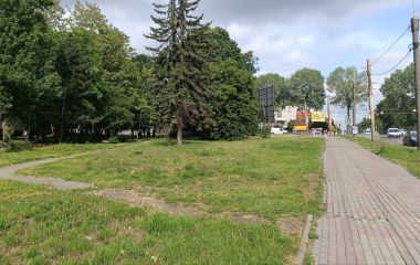 Скандальне будівництво на 15 Квітня: що планують зводити під вікнами людей
