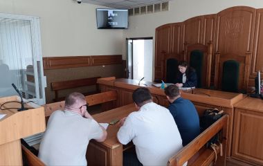 Мали почати допит обвинувачених: суд у справі про смерть однорічного Єремія у лікарні знову перенесли