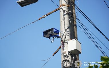 На Дамбі встановили комплекс, що автоматично фіксуватиме порушення ПДР