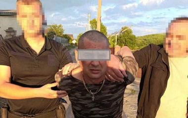 Після вироку за смерть дружини підписав контракт і втік у СЗЧ. Чоловіка вдалося спіймати
