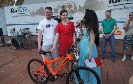 Передплатники газети "RIA плюс" виграли цінні призи