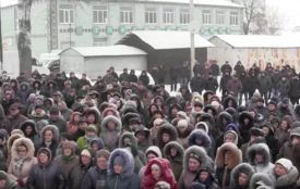 Селяни в Горошовій вийшли на мітинг. Люди протестували проти будівництва ГЕСів