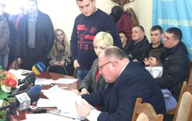 В утепленій пінопластом школі "намутили" з документами
