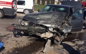 На Об’їзній ДТП з трьома потерпілими. BMW розтрощене