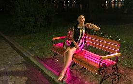 На "Острівці кохання" встановили світлодіодну лавку
