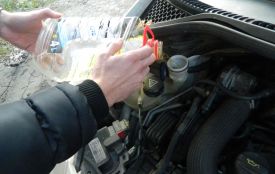 Які автомобільні омивачі скла є небезпечними для водіїв та пасажирів