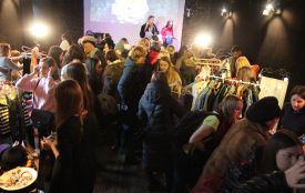 Тернополяни мали змогу купити одяг відомих блогерів