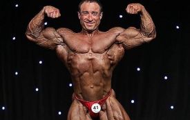 Бодібілдер Олег Кривий став абсолютним переможцем професійного турніру у Греції