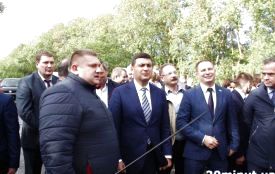 На дорозі Тернопіль-Львів пошкодили сотні автомобілів.  Водії збираються до суду