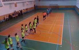 У гандбольному дербі сильніші студентки педуніверситету
