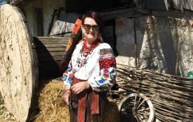 Тернополянка має колекцію ексклюзивних вишиванок і перетворила квартиру на міні-музей
