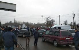 Через заблокований  "євробляхерами" кордон може зупинитись тернопільське підприємство