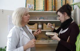 Протерміновані ліки, бруд та хабар журналістам: як працюють медсестри у школах та садках. Ексклюзив "20 хвилин"