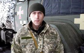 Тернопільські артилеристи читають Шевченка на Донбасі