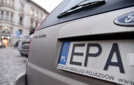 До кінця року: Зеленський ініціював відстрочку штрафів за "евробляхи"