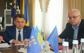 На Тернопільщині розпочали пілотне впровадження страхової медицини для медиків