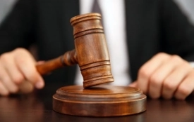 Погрожував ножем, повалив на землю і намагався задушити: судитимуть збаражчанина, який напав на 19-річну тернополянку