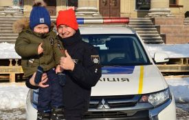 На Різдво патрульні запрошують тернополян та гостей міста на Театральний майдан