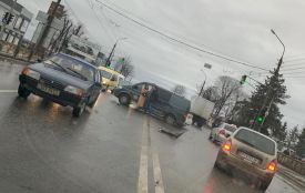 На Микулинецькій затор: зіткнулися чотири авто