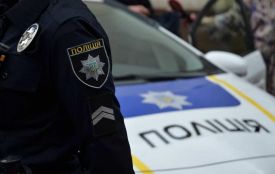 Кидався на дівчину з ножем, бив і намагався придушити. А затримали молодика за грабіж