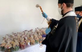 У магазинах Тернополя можна придбати освячені паски (ФОТО)