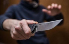 "Приставив ніж до спини та наказав стати на коліна": чоловік напав на студентку. Що присудили кривднику?