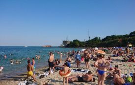 На яких пляжах в Україні купатися не можна: дані по областях