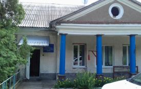 У Коропці звільнилися всі працівники лікарні. Директор просить небайдужих зібрати гроші їм на зарплати