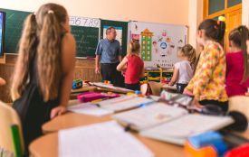 Температурний скринінг дітей та вчителів, і дезінфектори: МОЗ розробляє правила для роботи шкіл з 1 вересня
