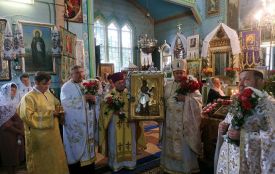Понад 100 років у храмі на Шумщині перебуває чудотворна ікона, до якої ідуть звідусіль: яка її історія (ФОТО)
