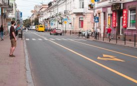 На кількох ділянках вулиці Руська змінили схему руху транспорту (ОНОВЛЕНЕ)