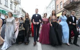 Перекриють центральні вулиці через випускний. Як курсуватиме громадський транспорт
